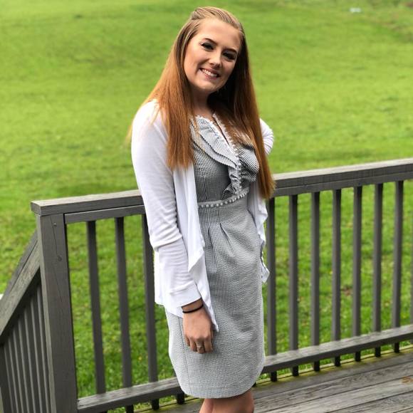 Meet your Posher, Alyson - Picture 1 of 1